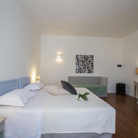 Li Pappi Antico Casale Bed and Breakfast Galatina Rum bild