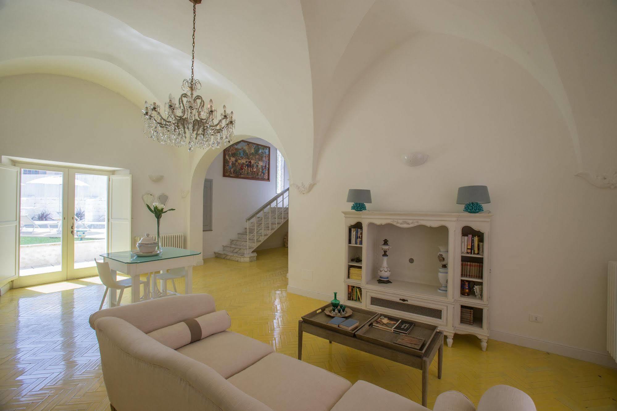 Li Pappi Antico Casale Bed and Breakfast Galatina Exteriör bild