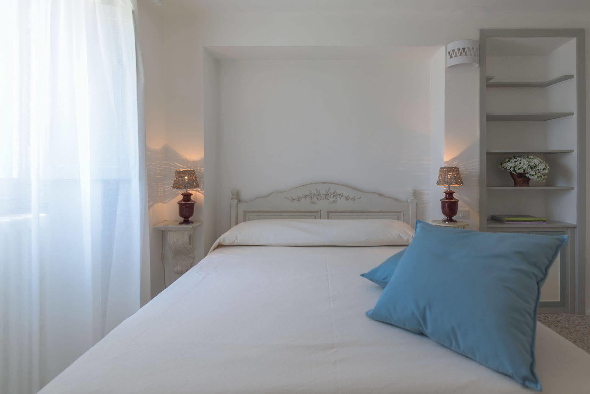 Li Pappi Antico Casale Bed and Breakfast Galatina Exteriör bild