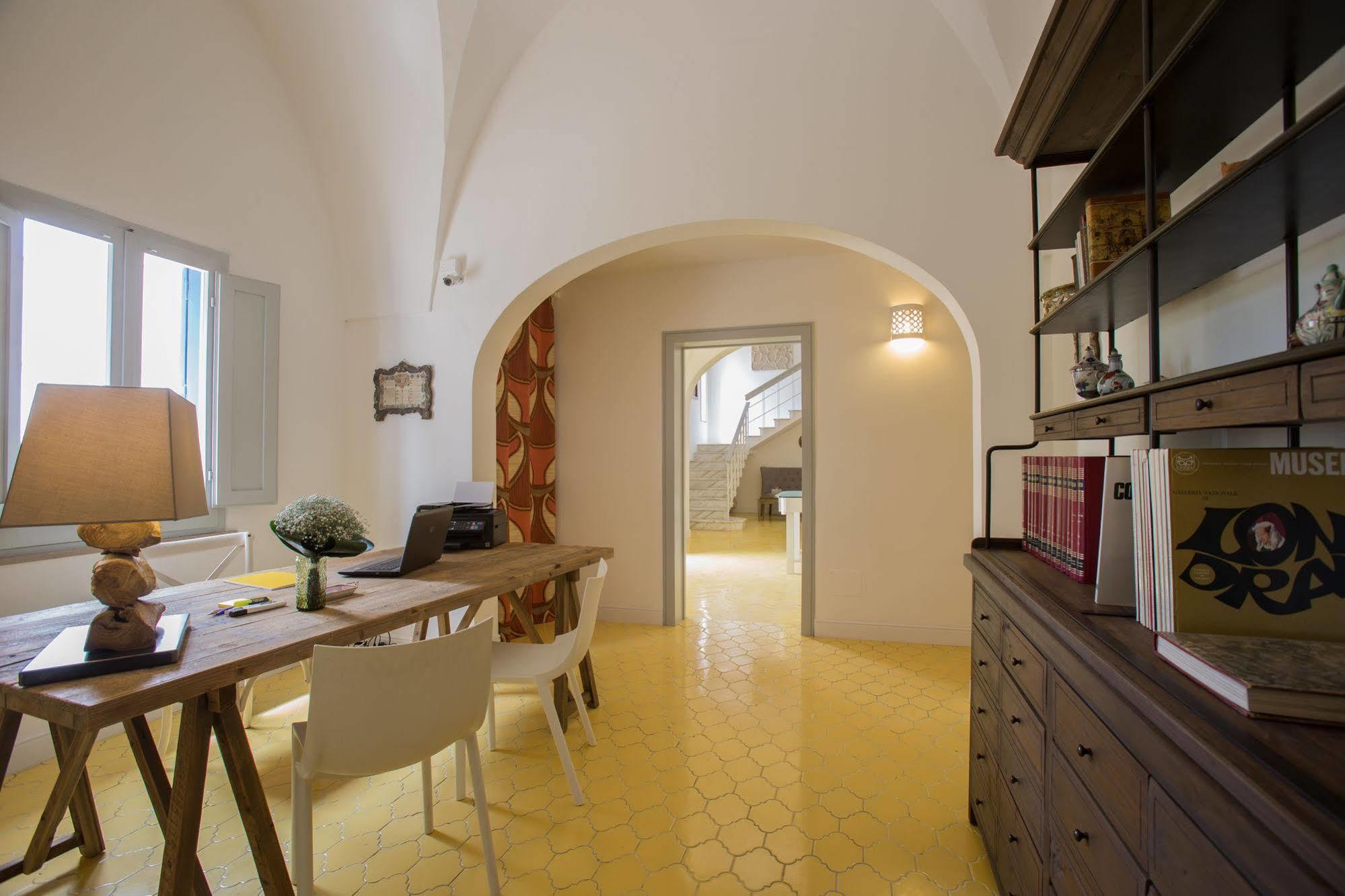Li Pappi Antico Casale Bed and Breakfast Galatina Exteriör bild